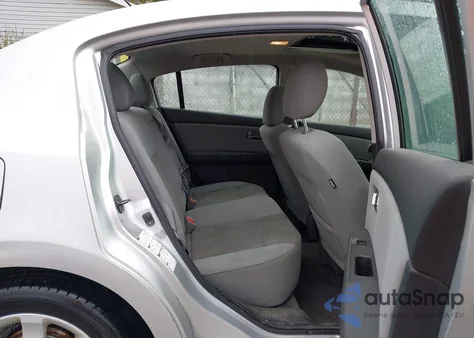 2011 Nissan Sentra 2.0Sr z USA, uszkodzony, nr VIN 3N1AB6AP5BL723462